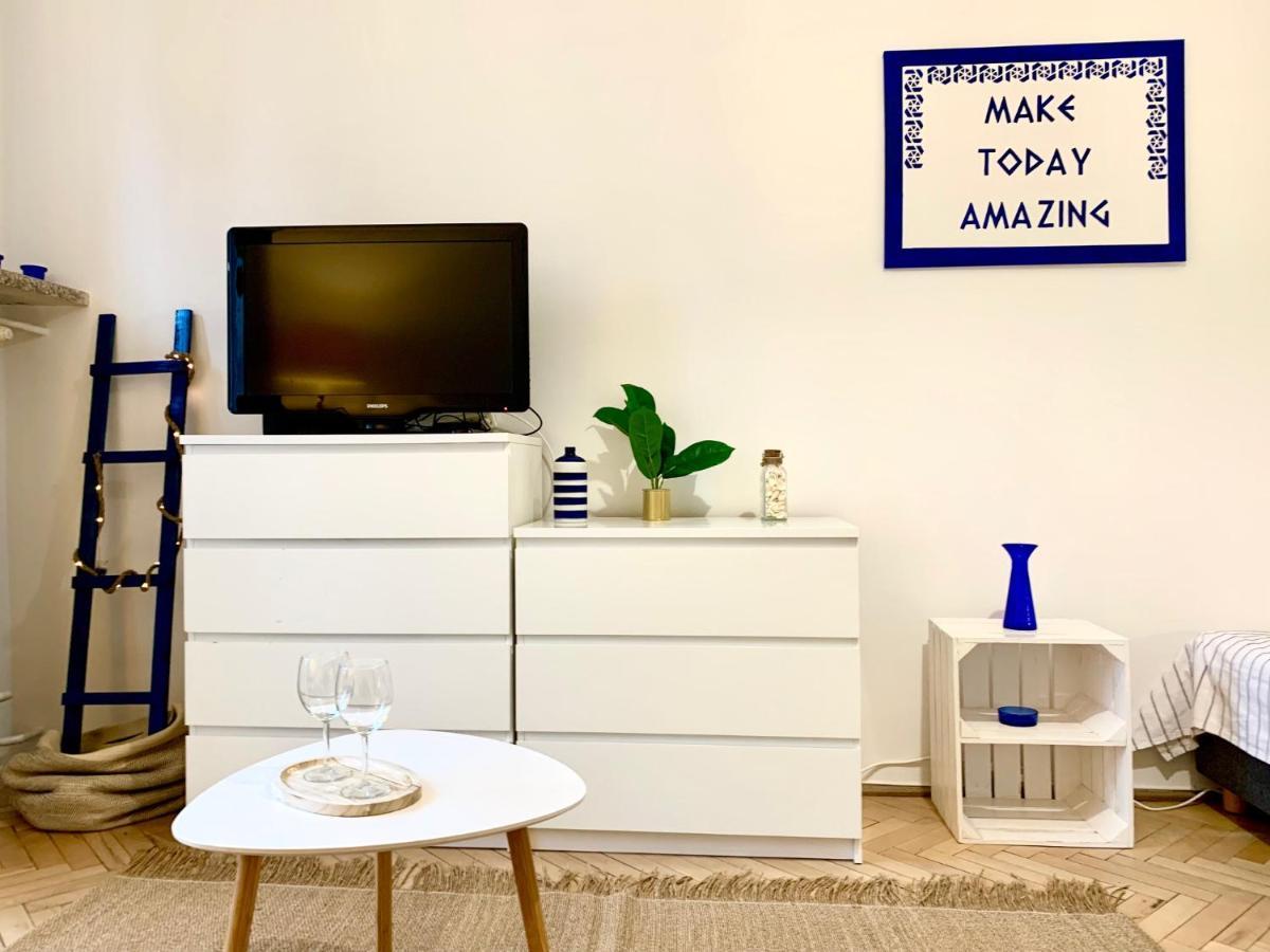 Kalimera - Greek Life Apartment Варшава Экстерьер фото